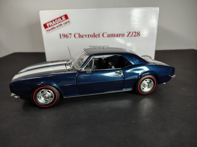 Danbury Mint/Acme Exclusive 1967 Camaro Z/28 Coupe Deepwater Metallic Blue diecast 1/18. Comes with...