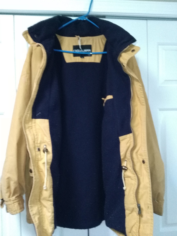 SUPER WARM Casualman Size 42 Men's Winter Jacket with Hood and L in Men's in Sunshine Coast - Image 4