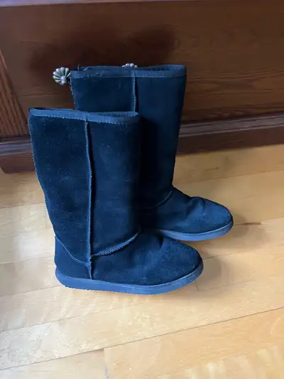 botte de style Huggs taille 6, View more