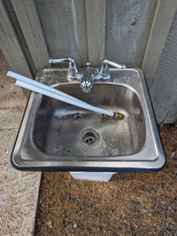 Stainless steel bar sink with tap