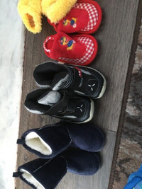 Baby park, shoes, baby seat and other stuff