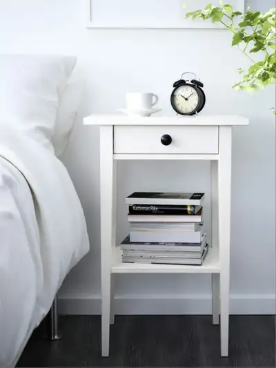New in box Ikea HEMNES Nightstand, Tables de chevet white stain, 46x35 cm Original: $79.99+tax No ne...