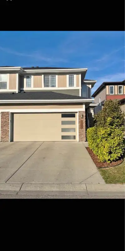 3 BEDROOM DUPLEX FOR RENT – CAVANAGH Cavanagh, Edmonton $2,200/month + utilities Available October 1...
