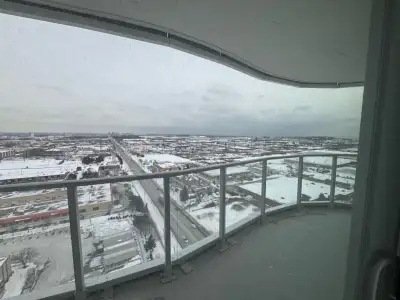 ASSIGNMENT SALE – UNIVERSAL CITY EAST (CHESTNUT HILL) Prime Pickering location steps to Pickering GO...