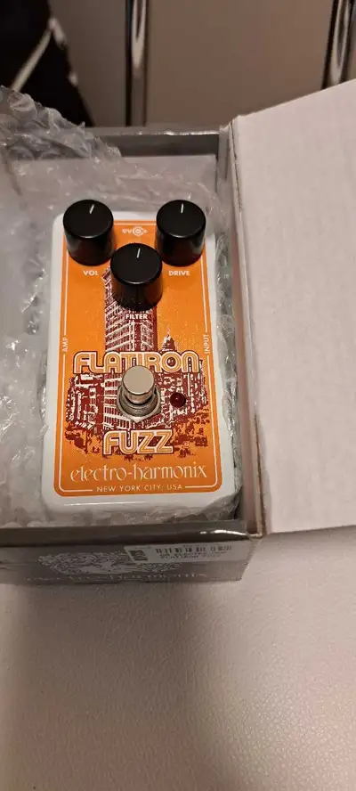EHX Flatiron Fuzz, View more