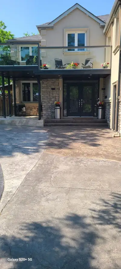 Upscale & Spacious Open Concept Basement Apartment Prime Pickering Location: Brock Road & Major Oaks...