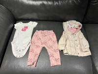 3-6 months girl 3-piece outfit $10 | East end Kingston porch P/U
