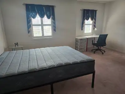 Room for Rent in Mississauga (Eglinton & Kennedy) $950