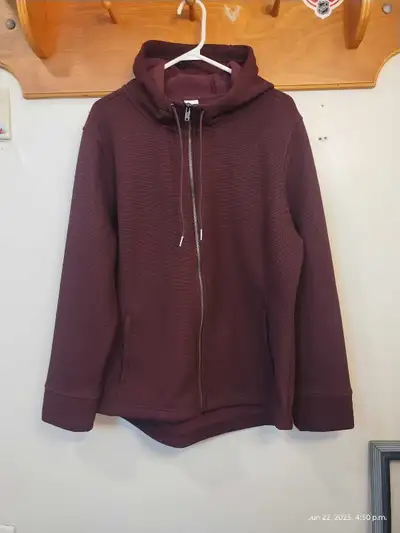 Women's Zip Hoodie!  Size XL, View more