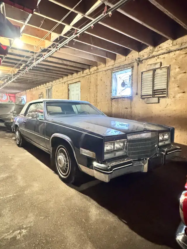 4 Classis Cars for sale- Barn Clearing  in Classic Cars in Kitchener / Waterloo - Image 11