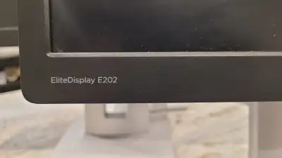 HP EliteDisplay(s) E202. Great condition, View more