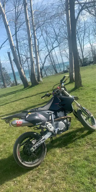 2007 Suzuki Supermoto So many uprgrades! Needs a battery and rectifier. as is.
