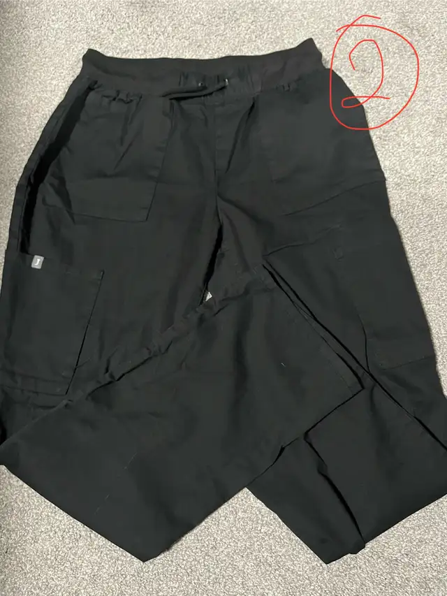 Jaanuu Scrubs Size S-M ( Regular and Petitie Length) in Women's - Other in Edmonton - Image 4