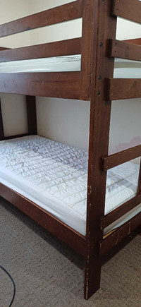 Bunk bed with 2 matress
