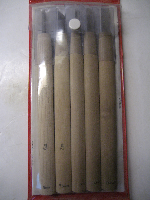 6 piece wood carving set, new in Hobbies & Crafts in Moncton - Image 3