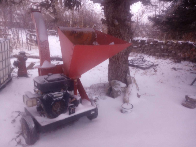 Wood Chipper for sale. in Other in Lethbridge - Image 2