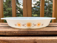 Vintage Pyrex Town and Country Split Dish