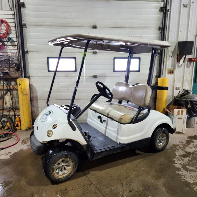 Yamaha gas golf cart in Golf in Strathcona County