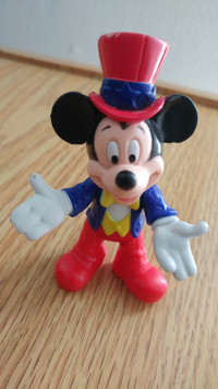Figurine Mickey Mouce de Disney.