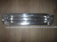 aluminum long dish with handles-grape