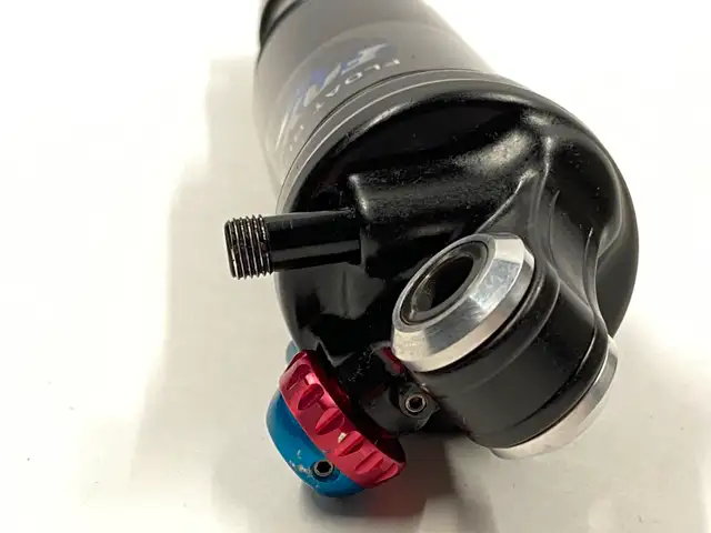 Fox Shock Float RP2 Propedal 200mm Eye to Eye. Holds air62864362363906124