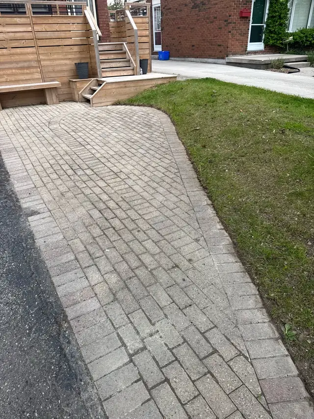 Grass Cutting529384748247296001