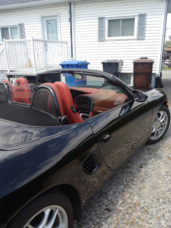 Porsche Boxster 2004: 44057 km dans Autos et camions  à Sherbrooke - Image 4