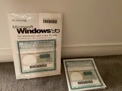 Vintage. Microsoft Windows 95 operating instructions manual for sale. Comes with Certificate of Auth...