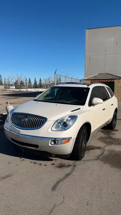 2012 Buick Enclave loaded with accessories with 202,000 kms on the car and 137,000 km on engine bloc...