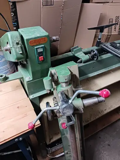 tour a bois a vendre, View more