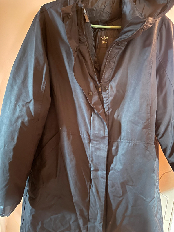 * Deux manteaux d'hiver noirs à 60 $ chacun * dans Femmes - Hauts et vêtements d'extérieur  à Lanaudière - Image 4
