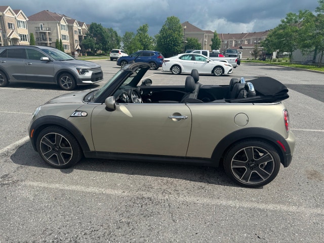 Mini Cooper S convertible 2010 turbo et manuelle 6 vitesse !