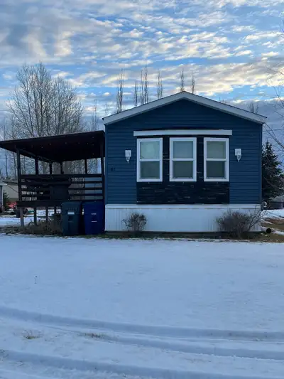 CSA and CMHI Mobile home for sale or to be moved at buyers expense. Built in 1988 this 3 bedroom 1 b...