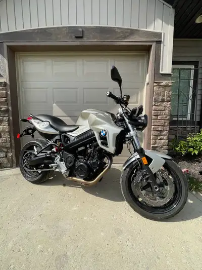2012 BMW F800R ABS 800cc Fuel Injected Very light and Agile Yes very well kept Great Condition Two B...