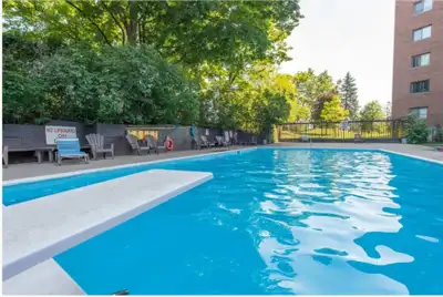 - Top-floor 1-bedroom availability in a 2-bedroom condo - Scenic views of Parkwood and Ottawa Airpor...