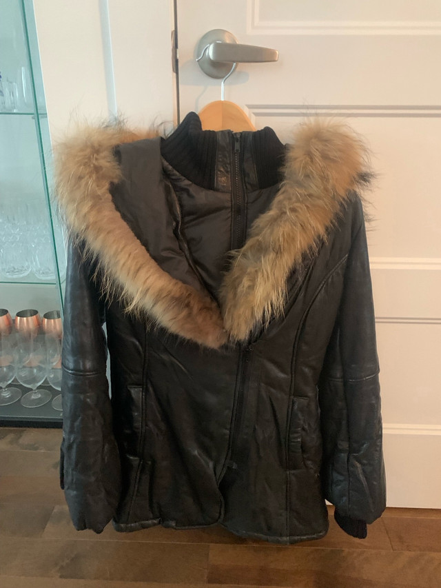 Sicily leather down coat  dans Femmes - Hauts et vêtements d'extérieur  à Ville de Montréal