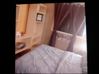 Full service ...limited parking ...bus route a minute away ...TV ...WiFi ..laundry ... Ottawa East e...