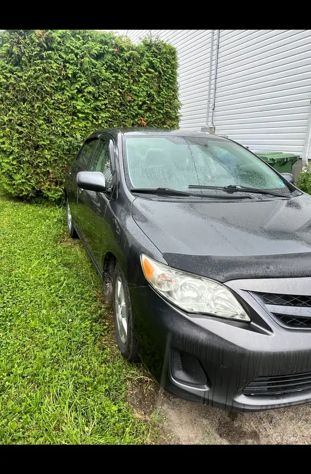 Toyota Corolla 2011 Gray