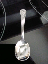 《 Gerber Baby Spoon 》
《 Engraved Vintage 》
