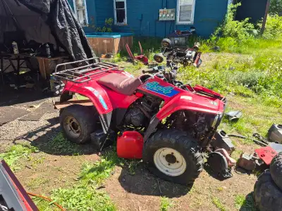 Bayou 300 project with papers. Built a few of these bikes last year so theres a bunch of randome ext...