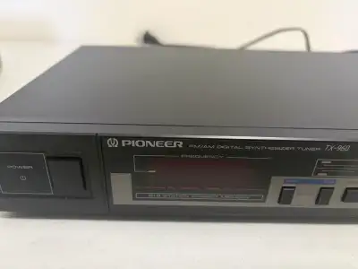 Pioneer TX-960 Tuner, View more