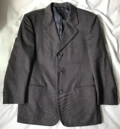 Men’s blazer/suit, View more