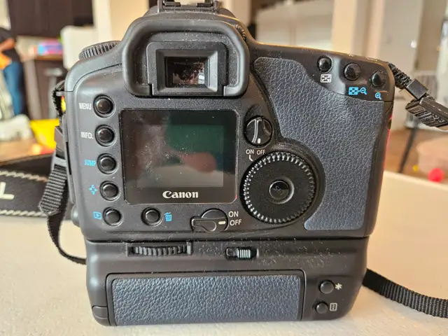 Canon EOS 10D Digital Camera Body & Canon BG-ED3 Battery Grip63793682818691122