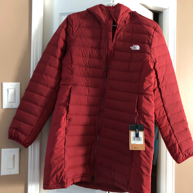 New-The North Face Belleview Stretch Down Parka Size Medium in Women's - Tops & Outerwear in Saskatoon