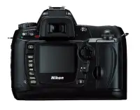 Nikon D70s avec cartes mémoire et accessoires additionnels