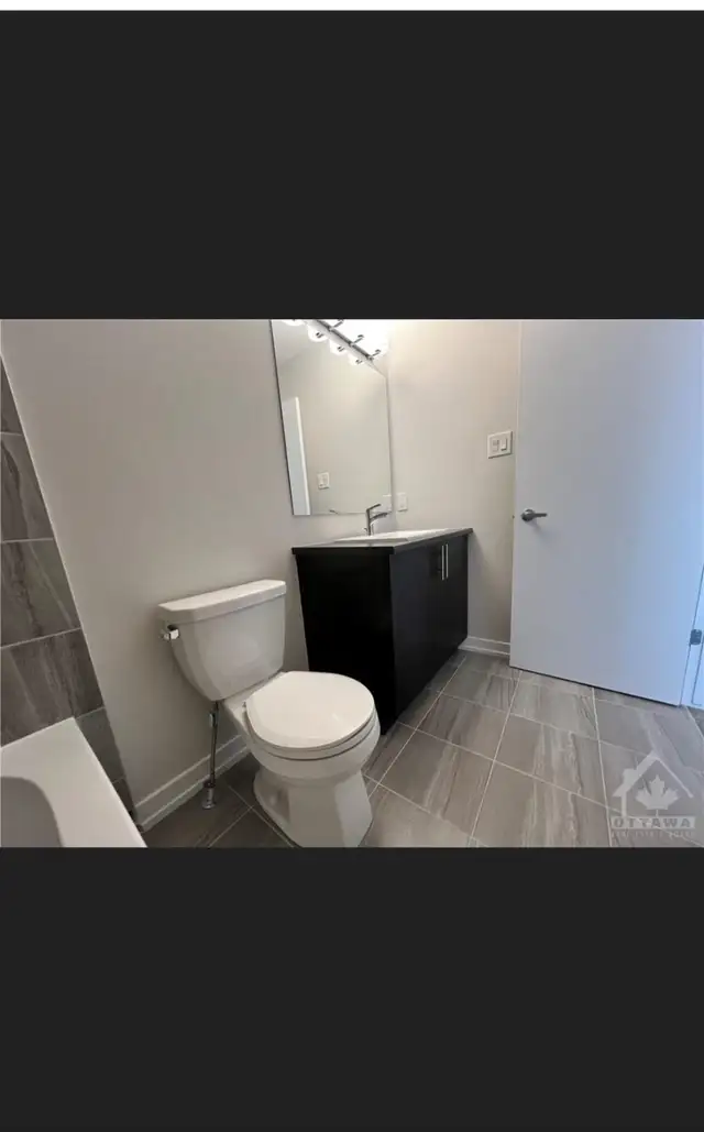3 bedroom townhouse with basement in Room Rentals & Roommates in Ottawa - Image 5