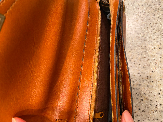 Men's Leather Handbags in Women's - Bags & Wallets in City of Toronto - Image 3