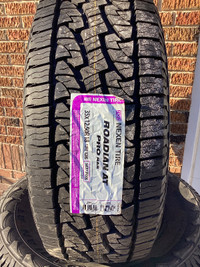 35x12.50r18 Nexen Roadian AT Pro