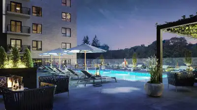 LEASE TRANSFER – JULY 1ST MICROWAVE INCLUDED AS A GIFT FOR THE NEW TENANT 3580 Boulevard Saint-Elzea...