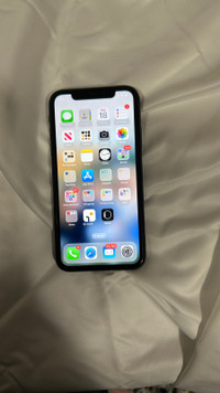 iPhone 11 64GB BELL MOBILITY NOT UNLOCKED